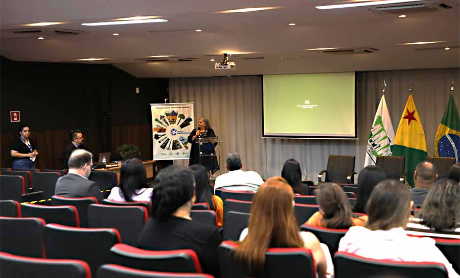 Em Rio Branco, programa Cidade Empreendedora capacita gestores municipais sobre compras públicas