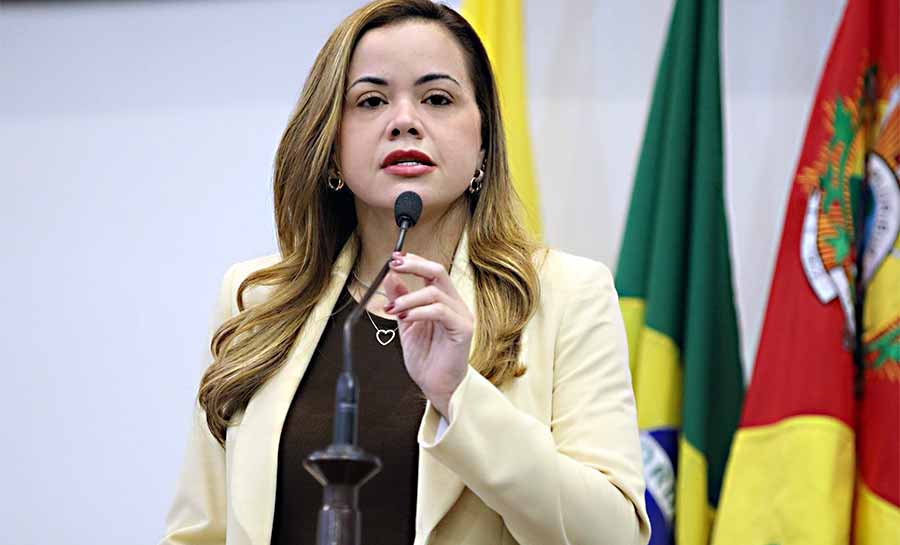 Michelle Melo agradece apoio após perda de familiar e solicita aquisição de equipamento vital para pacientes cardíacos no Acre