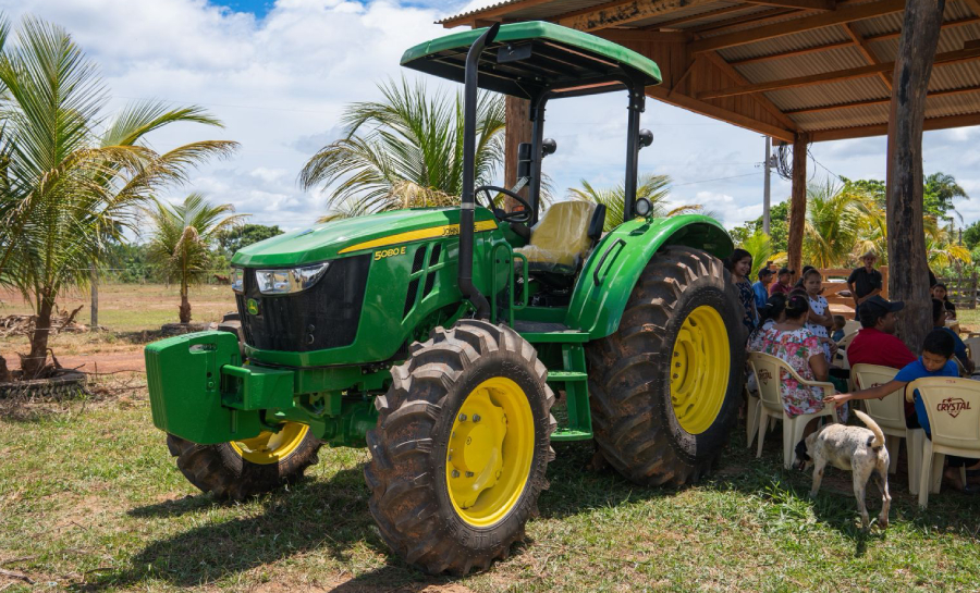 Produtores trator