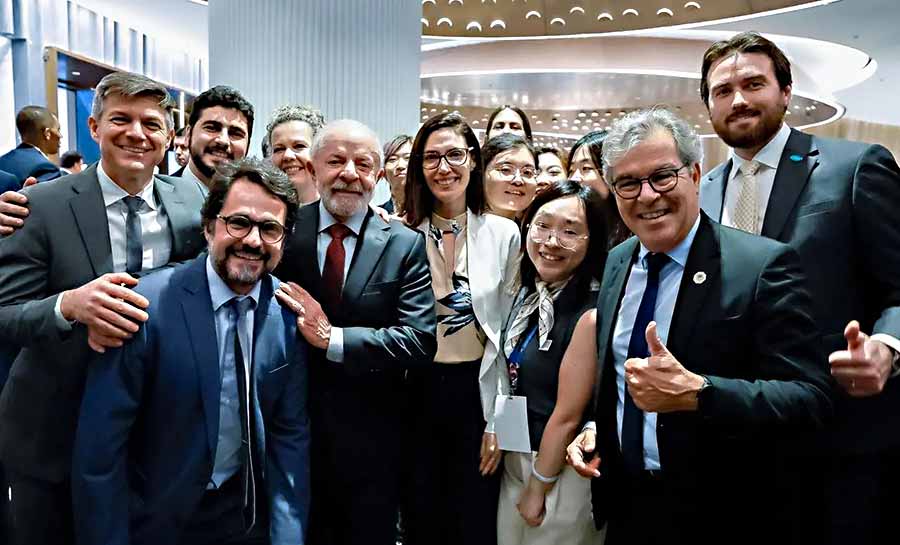 Jorge Viana destaca fortalecimento do Brasil no comércio internacional e avanço das exportações do Acre