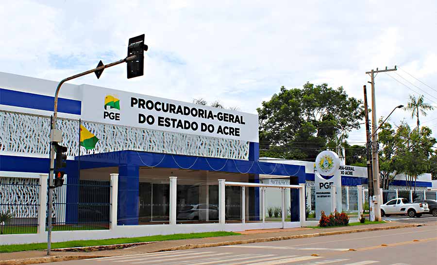 PGE abre inscrições para cadastro de advogados dativos no estado do Acre