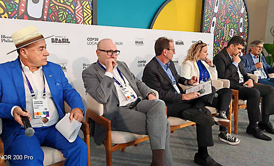 Prefeito Tião Bocalom defende autonomia dos municípios em plenária nacional no Rio de Janeiro