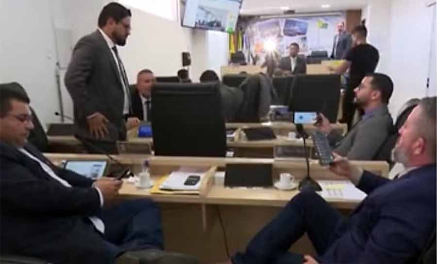 Câmara de Rio Branco derruba seis vetos do Executivo à LDO de 2026