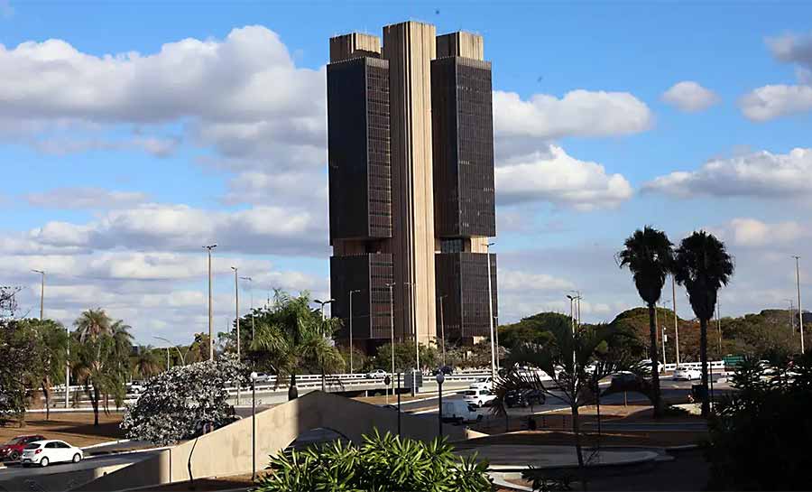 Inflação de 2025 ficará abaixo do teto da meta, em 4,45%