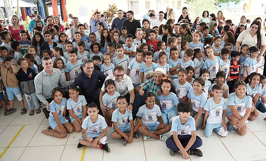 Bocalom e Alysson entregam quarta escola revitalizada e credenciada de Rio Branco: “Respeito à comunidade rural”