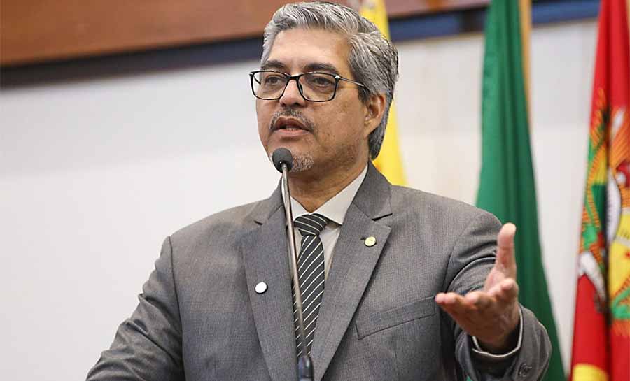 Edvaldo Magalhães cobra robustez no orçamento e critica postura do governo em casos de violência contra mulheres e monitorados