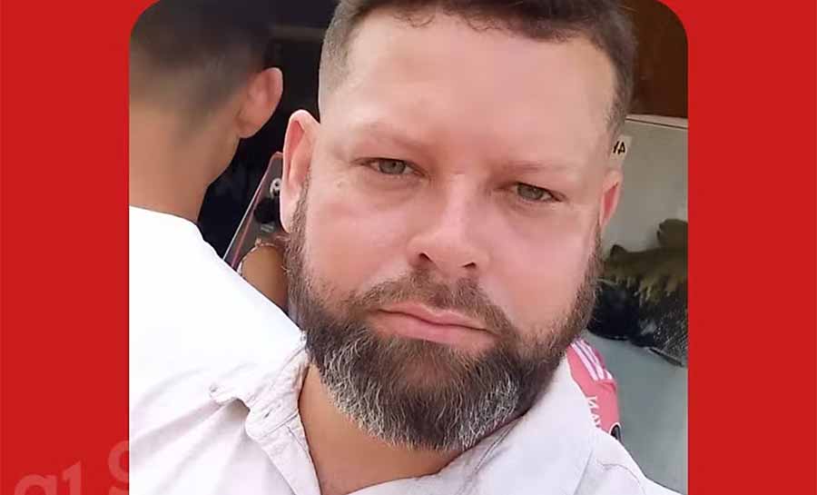 Motociclista morre após cair e bater a cabeça em calçada no Acre