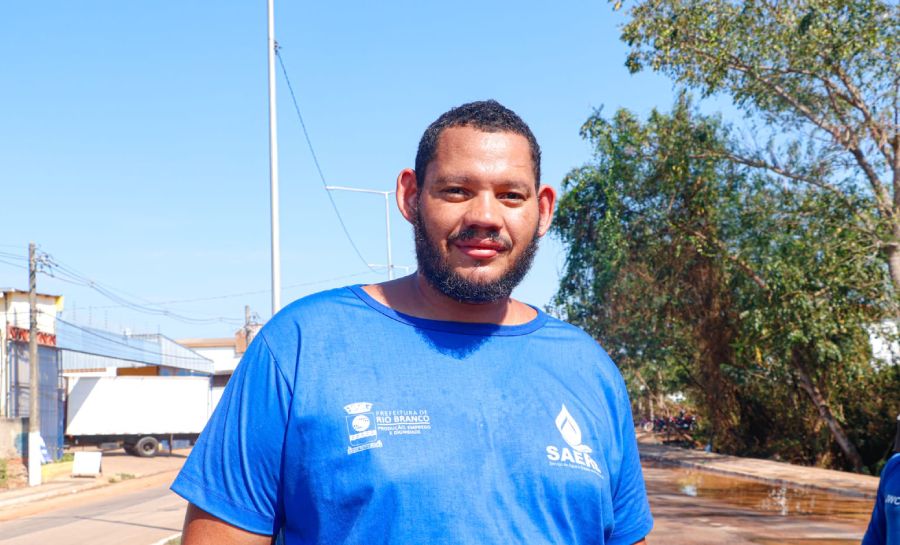 Reparos na rede de agua apos rompimento de adutora 3